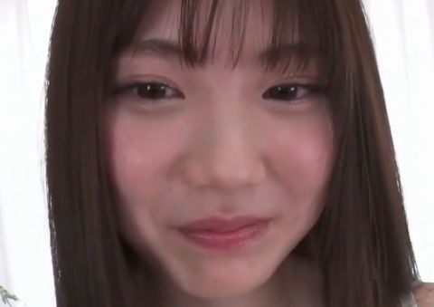 人を疑うことがないのか友達の誘いにまんまとのられ専修大学19才エロ撮影　